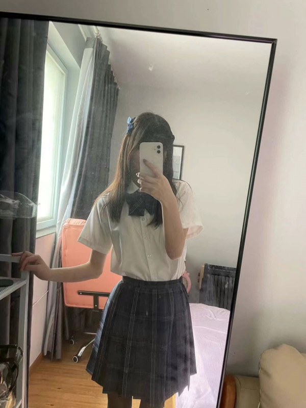 三山街小萝莉暖暖